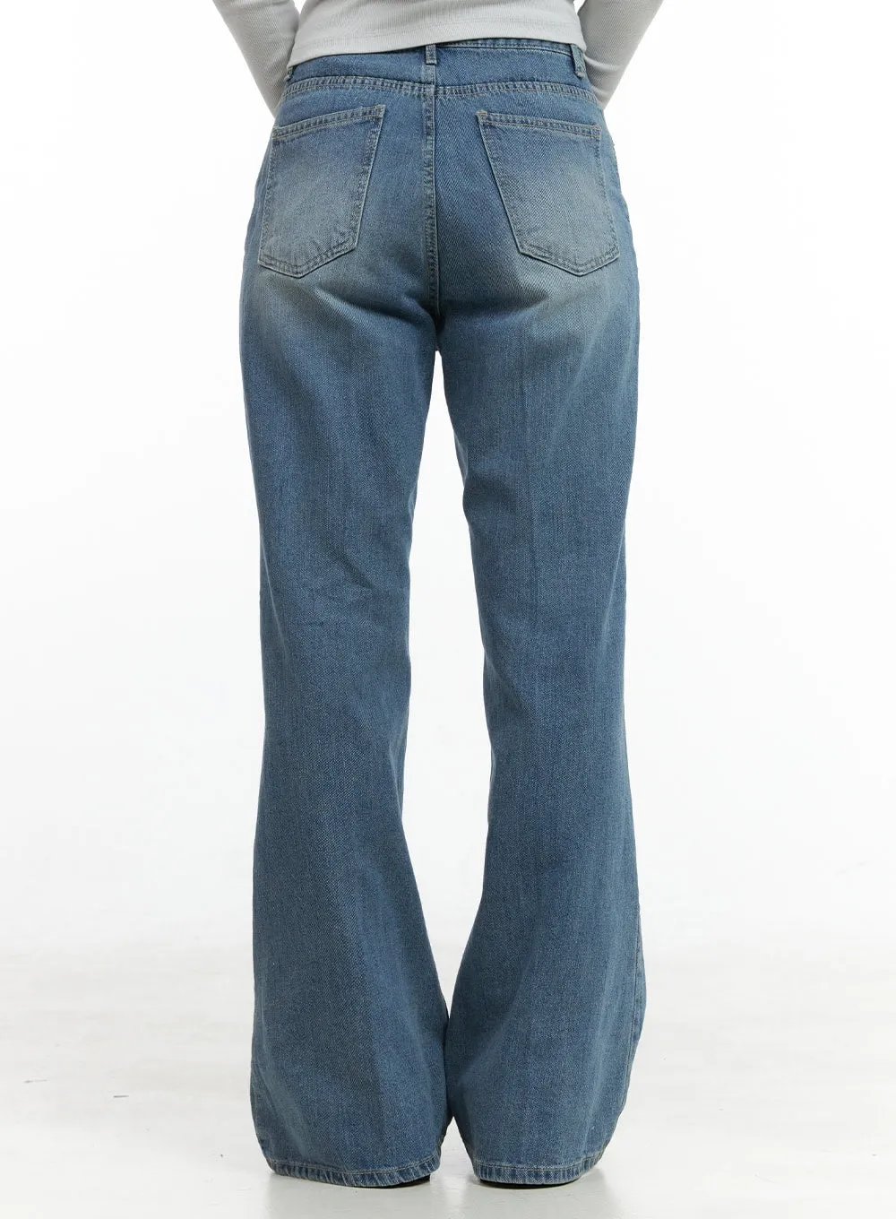 Daisy Loose Fit Bootcut Jeans CG419