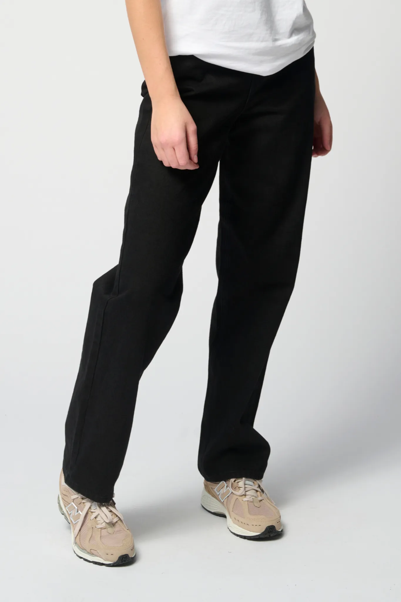 Performance Loose Jeans - Black Denim